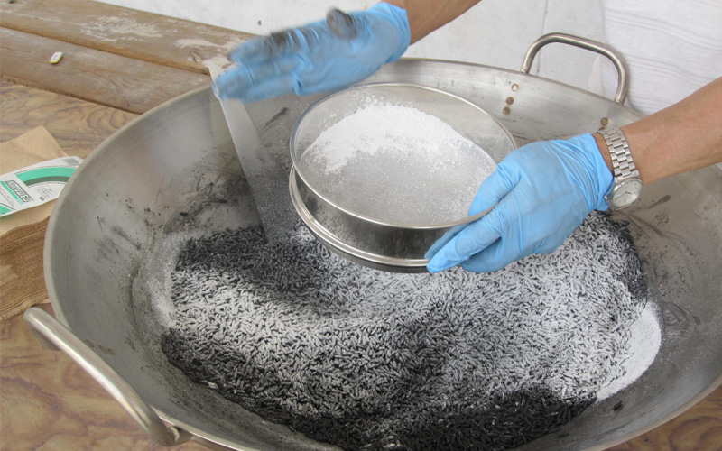 3. Add finish calcined gypsum and mixing.