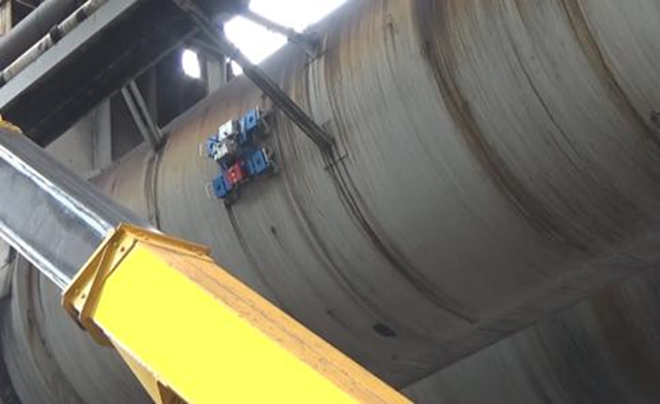 Wireless inspection of elevated pipeline